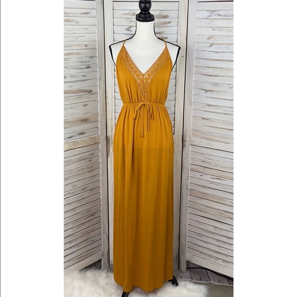 Forever 21 Dresses & Skirts - FOREVER 21 | Mustard Yellow Lace Halter Maxi Dress